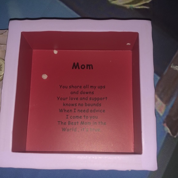 An elephant keepsake box - Picture 2 of 6